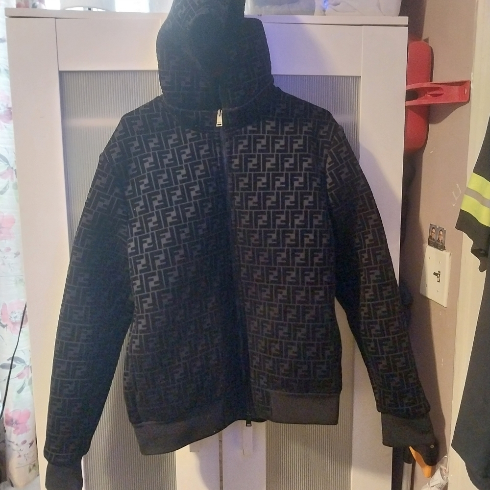 Men's fendi original coat in New condition